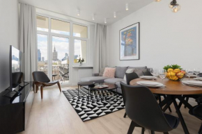 City Panorama Spacious Apartment by Renters Prestige